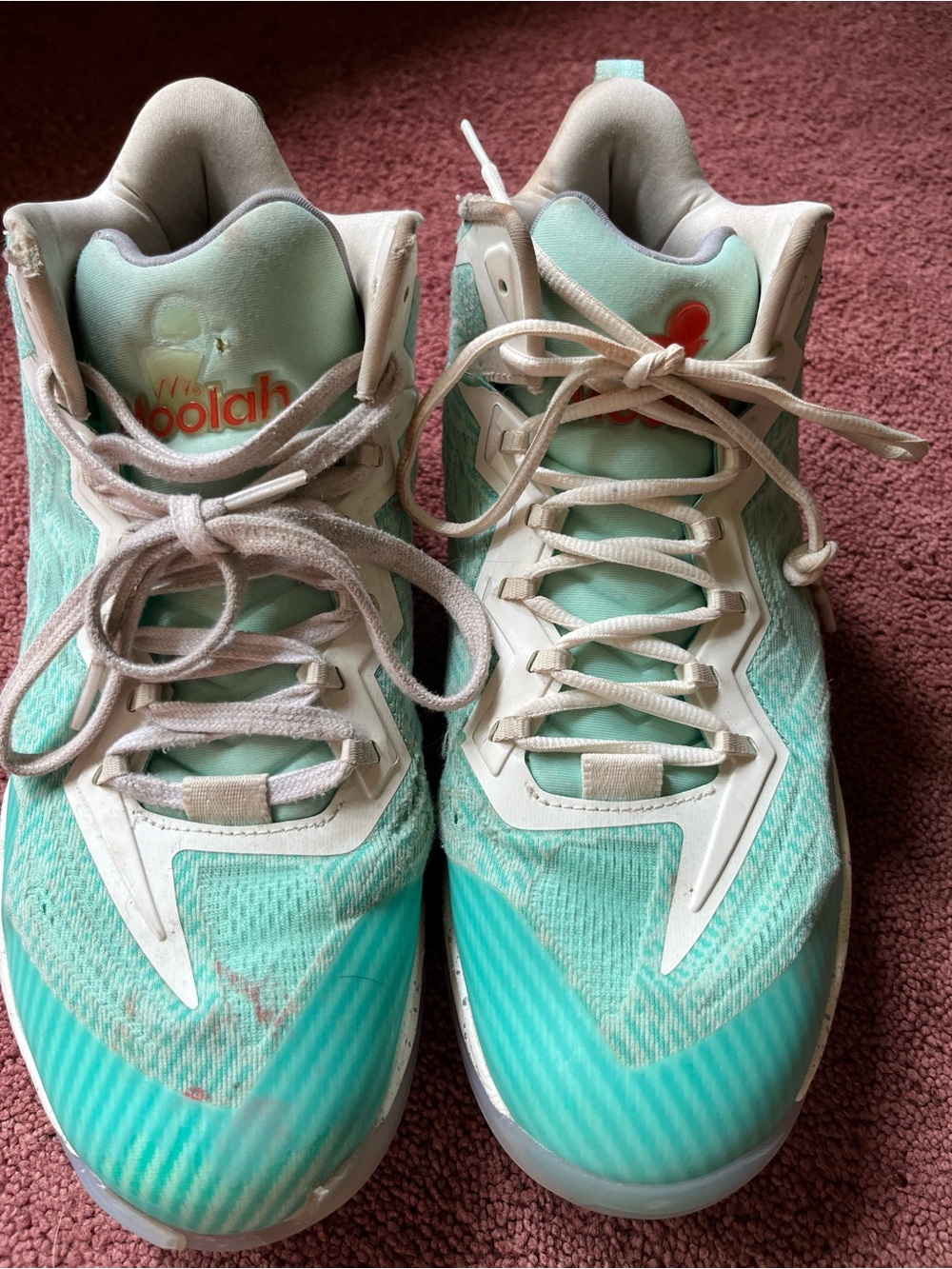 MOOLAH Women's Mint Green Athletic Sneakers.Some stains and rips as shown.